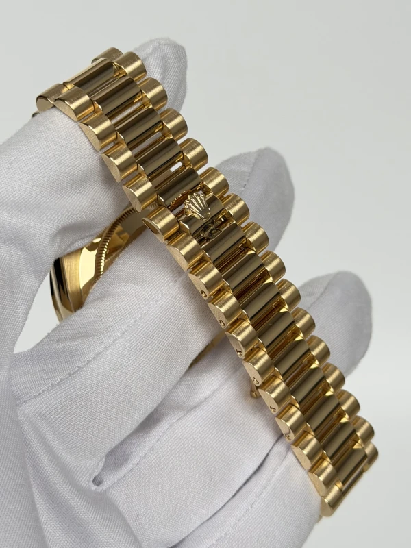 Rolex II 41mm Yellow Gold  218348 bkwap 3