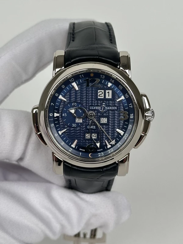 Ulysse Nardin GMT ± Perpetual 42mm 320-60 2
