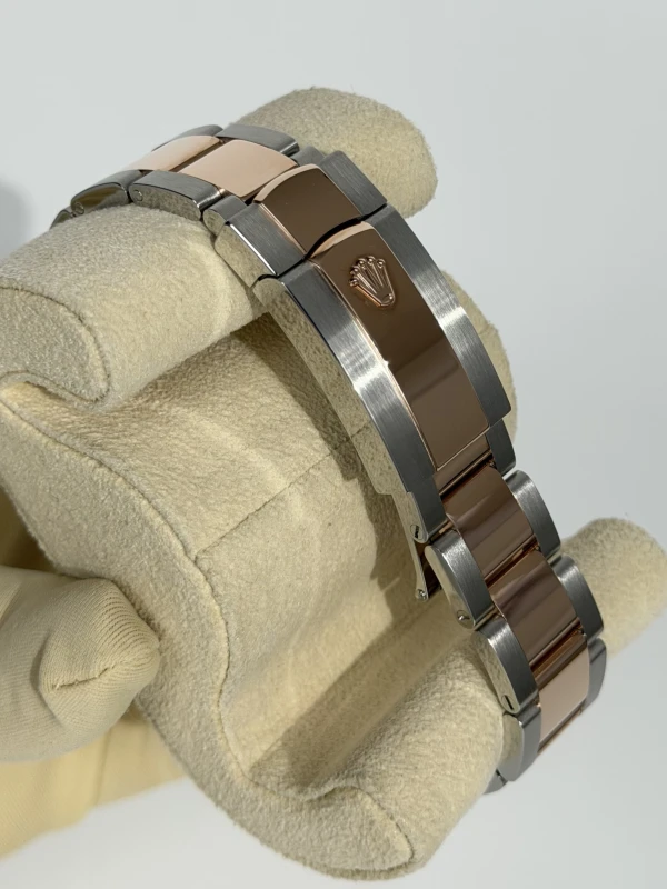 Rolex 36mm Steel and Everose Gold 126231-0044 3