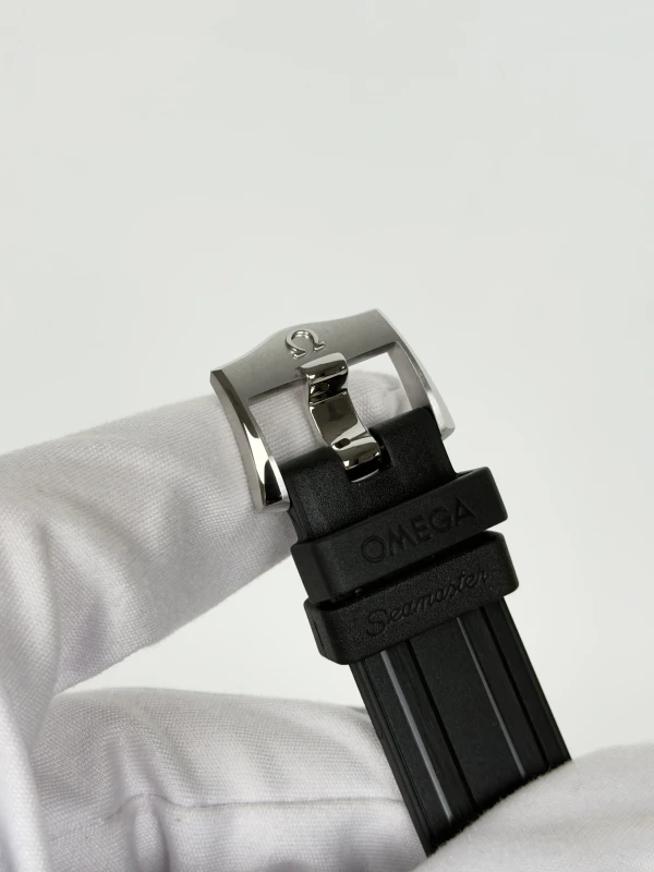 Omega Diver 300M Omega Co‑Axial Master Chronometer 42 mm 210.32.42.20.01.002 6