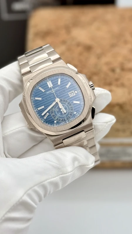 Patek Philippe 5976/1 5976/1G - 40th Anniversary 3