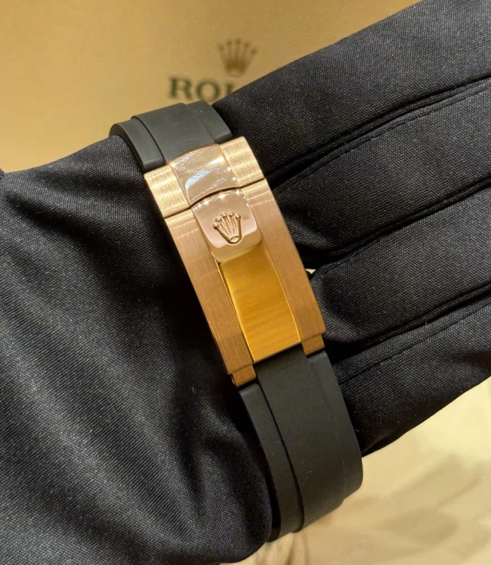 Rolex 42mm Everose Gold 326235-0005 4