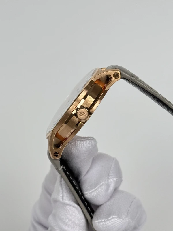Audemars Piguet 15210OR.OO.A099CR.01 6