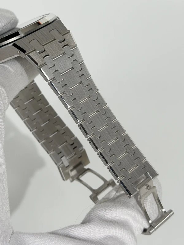 Audemars Piguet Selfwinding 37 mm 15551BC.ZZ.1356BC.01 5