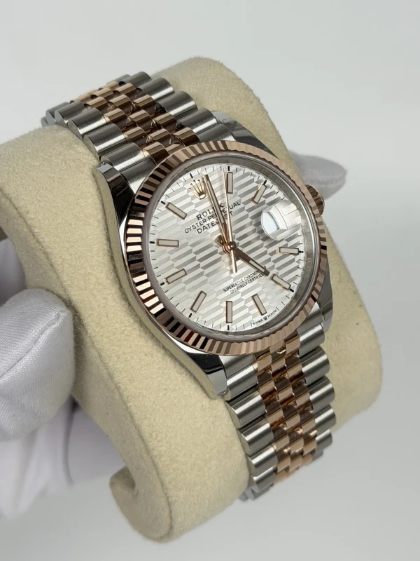 Rolex 36 mm, Oystersteel and Everose gold 126231-0033 2