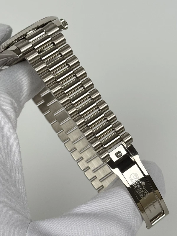Rolex 40MM WHITE GOLD 228239-0033 6