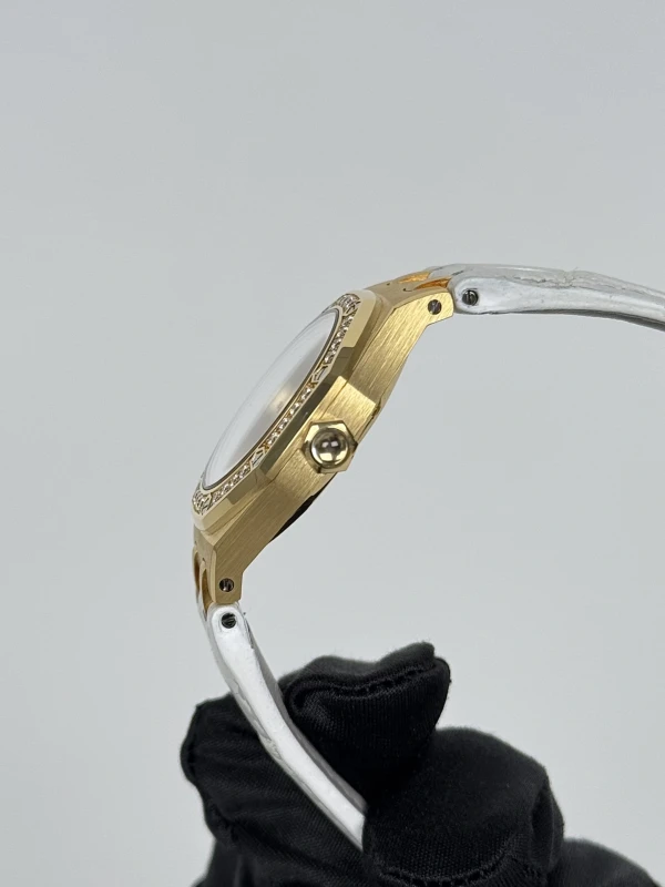 Audemars Piguet Quartz 67601BA.ZZ.D012CR.03 6
