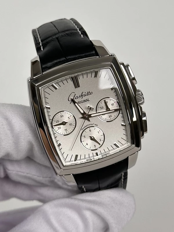 Glashutte Original Vintage Seventies Senator Karree 39-31-53-52-04 3