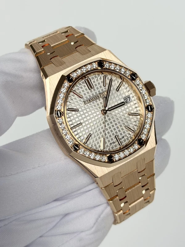 Audemars Piguet Royal Oak Selfwinding 37 mm  15551OR.ZZ.1356OR.04 2