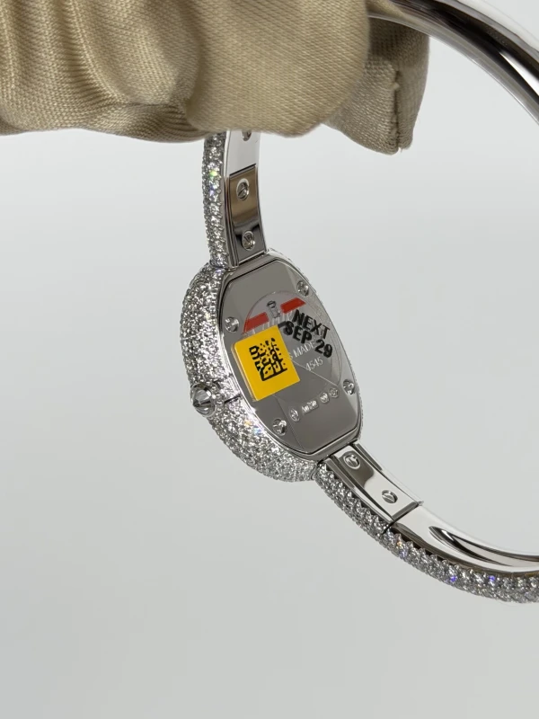 Cartier BAIGNOIRE WATCH HPI01822 5