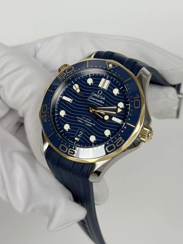 Omega Diver 300M Omega Co‑Axial Master Chronometer 42 mm 210.22.42.20.03.001 4
