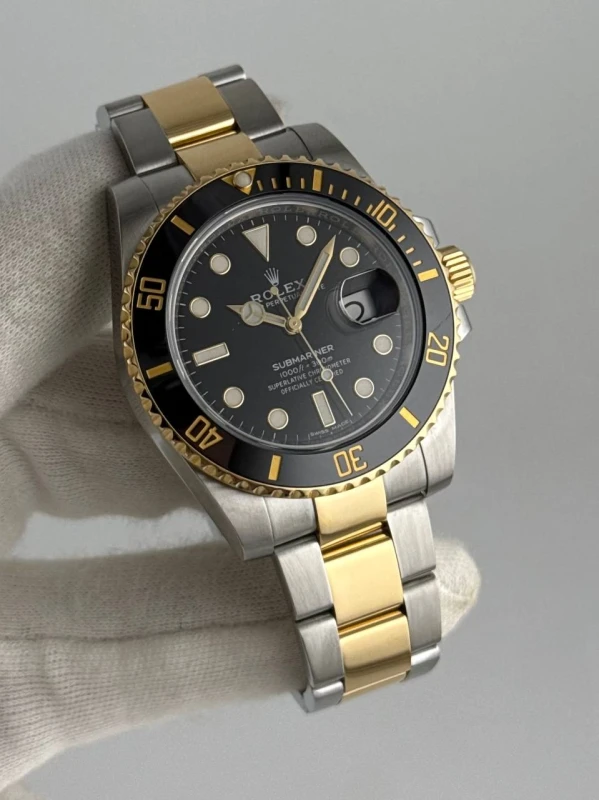 Rolex 40mm Steel and Yellow Gold 116613LN-0001 3