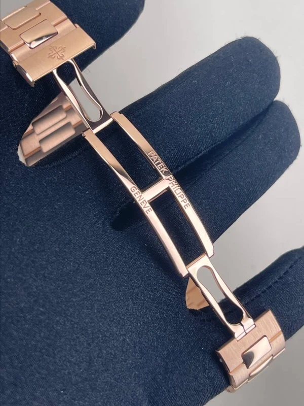 Patek Philippe 5711/1 5711/1R-001 6