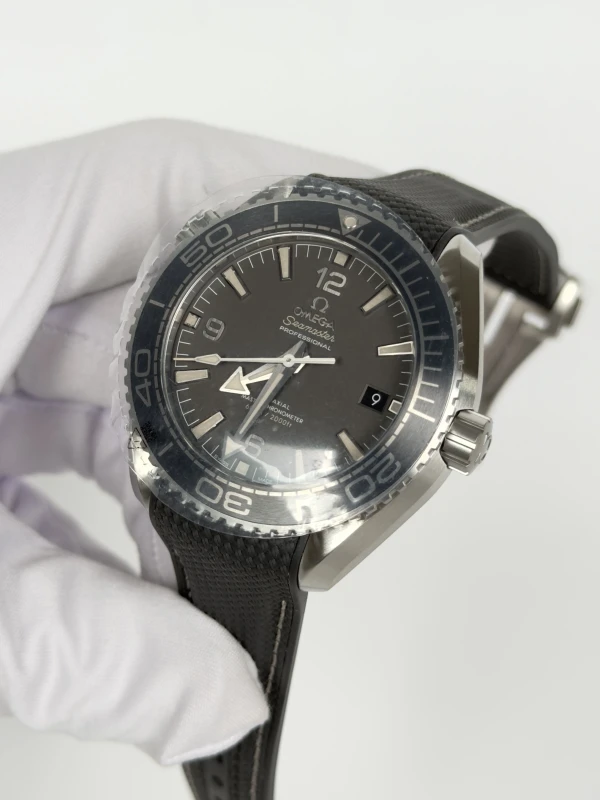Omega 215.32.44.21.01.002 4
