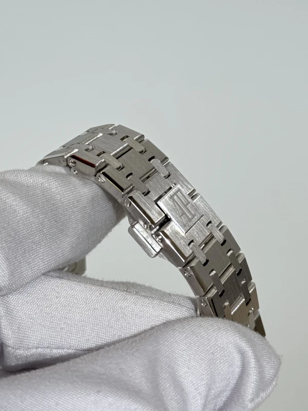 Audemars Piguet Royal Oak Perpetual Calendar 26607BC.OO.1220BC.02 5