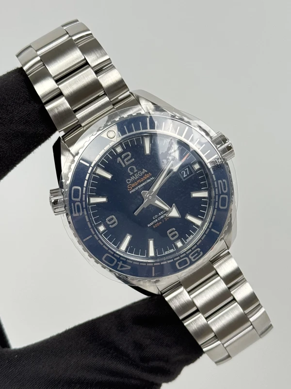Omega 215.30.44.21.03.001 2