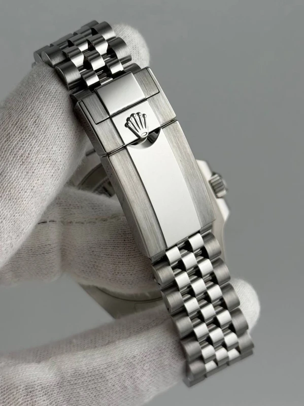 Rolex 126710GRNR-0003 8