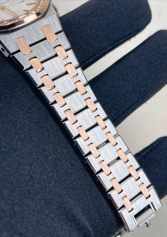 Audemars Piguet Quartz Steel and Gold 67651SR.ZZ.1261SR.01 7