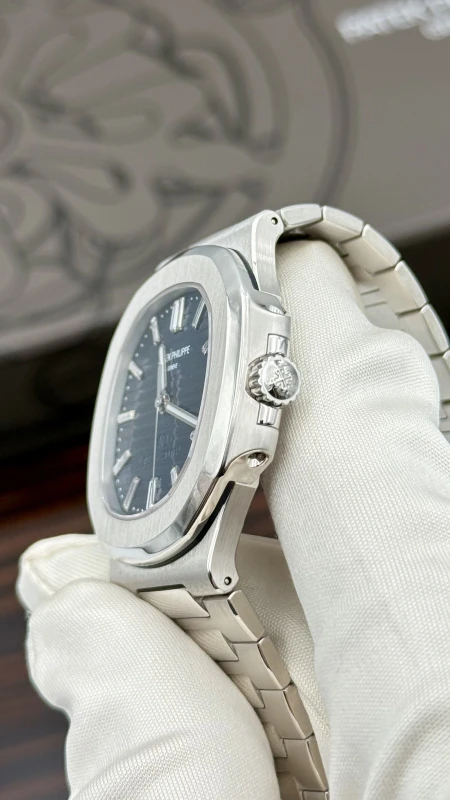 Patek Philippe 5711/1P 40th Anniversary 6