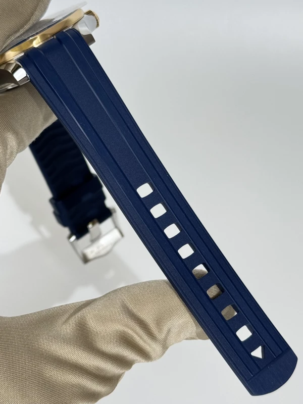 Omega Diver 300M Omega Co‑Axial Master Chronometer 42 mm 210.22.42.20.03.001 5