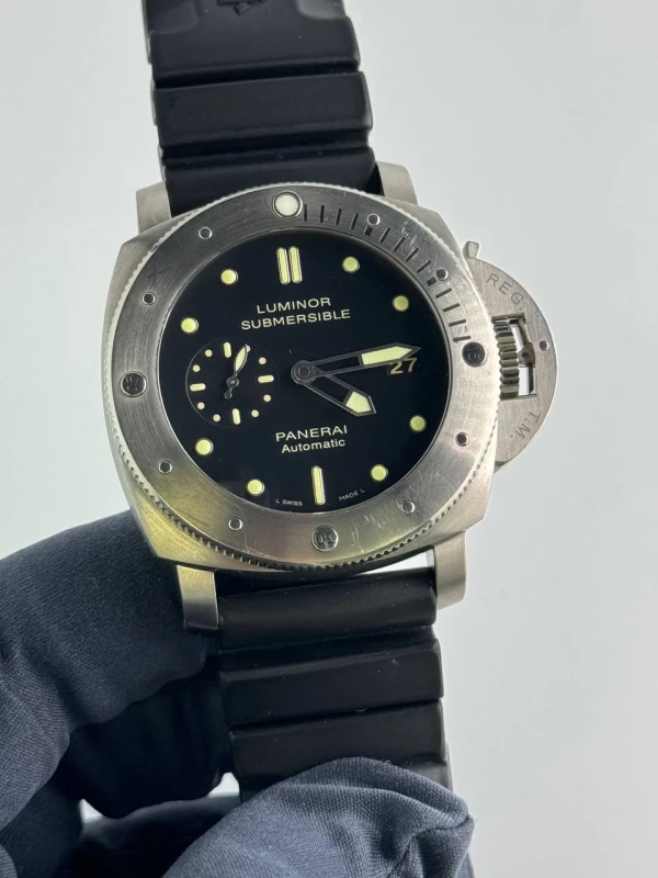Panerai Submersible 3 Days Automatic Titanio PAM00305 7