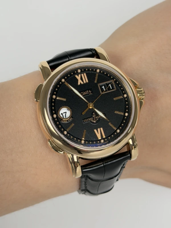 Ulysse Nardin GMT± Big Date 40mm 226-87/382 6