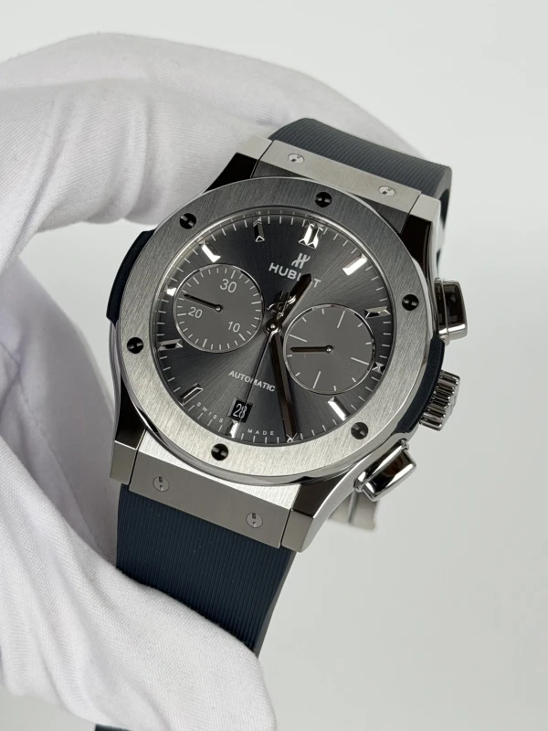 Hublot Classic Fusion Chronograph 45 mm 521.NX.7071.RX 4