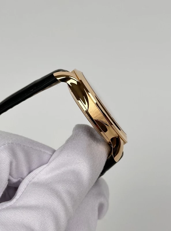 H. Moser & Cie Endeavour 5