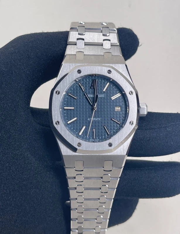 Audemars Piguet Selfwinding 39 mm 15300ST.OO.1220ST.02 5