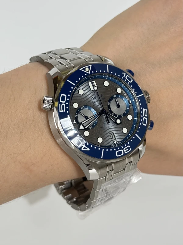 Omega Diver 300M Co-Axial Master Chronometer Chronograph 210.30.44.51.06.001 6