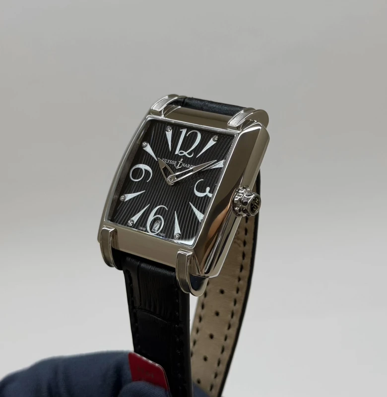 Ulysse Nardin Classic 133-91/06-02 3