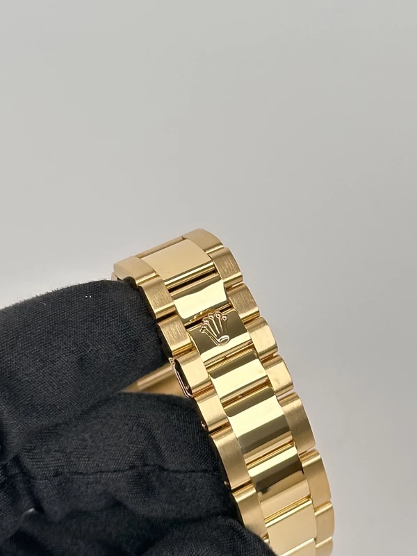 Rolex Rare Jubilee Champagne Dial 118208 7