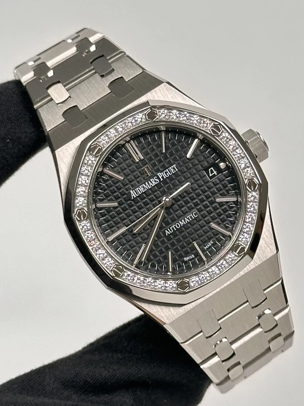 Audemars Piguet Royal Oak Automatic 37mm 15451ST.ZZ.1256ST.01 2