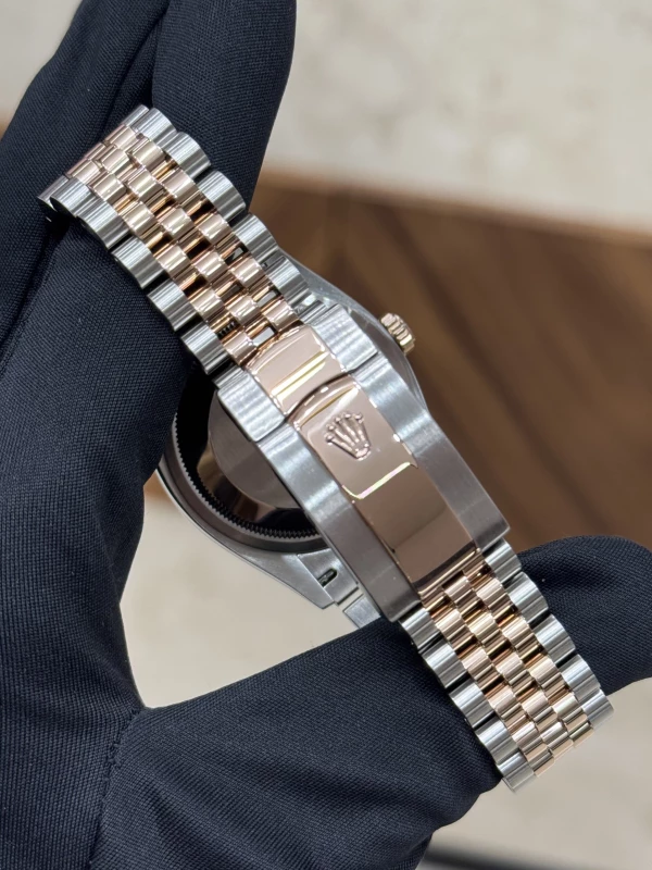 Rolex 36mm Steel and Everose Gold 126231-0019 5