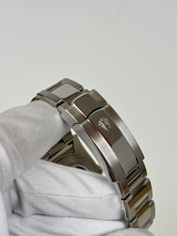 Rolex II 41mm Steel 116300 gao 5