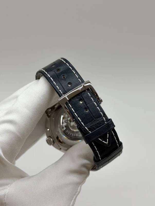 Ulysse Nardin Executive 243-00/43 5