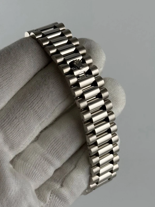 Rolex 40 mm White Gold 228239-0002 4