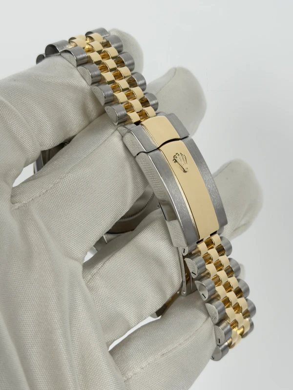 Rolex 41 mm, steel and yellow gold 126333-0020 3