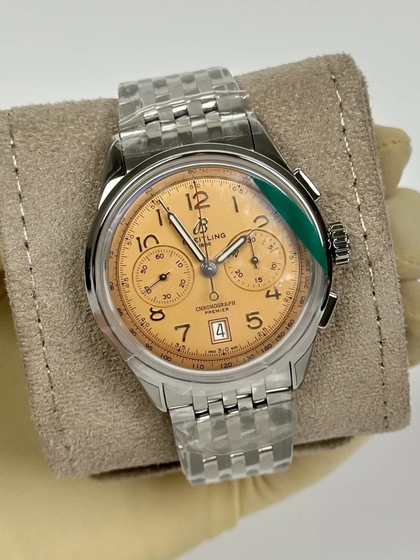 Breitling CHRONOGRAPH 42 AB0145331K1A1 3