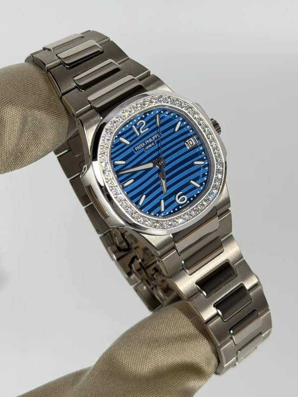 Patek Philippe 7010/1G-013 2