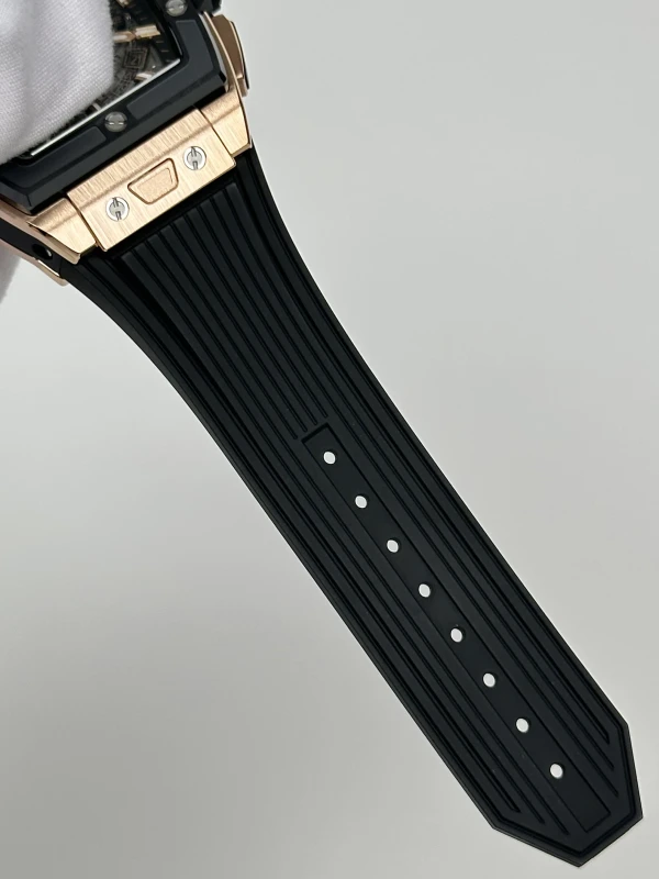 Hublot KING GOLD CERAMIC 642.OM.0180.RX 7