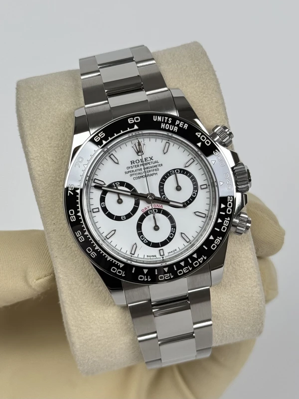 Rolex Cosmograph Daytona 40mm Steel 126500ln-0001 3