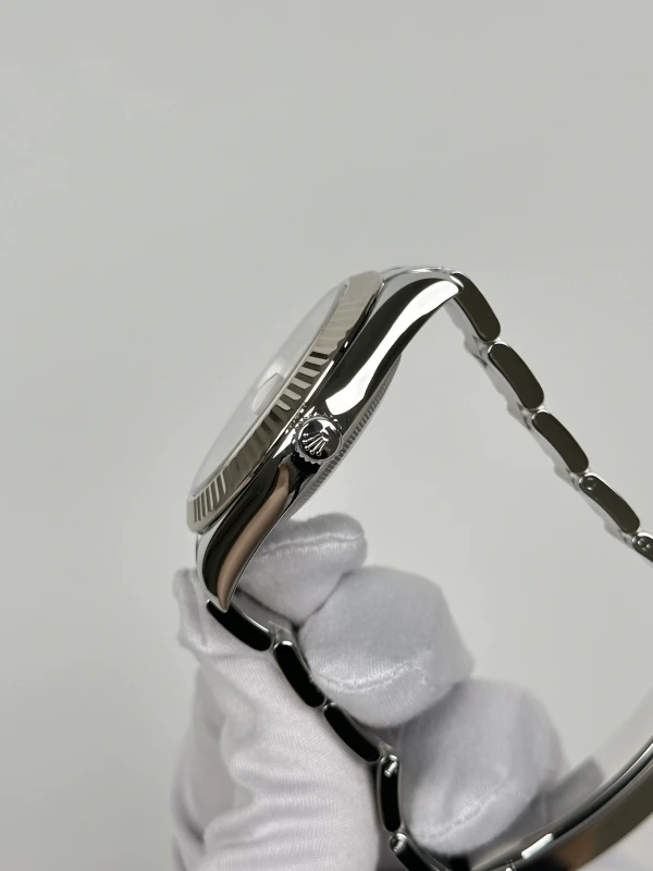 Rolex II 41mm Steel and White Gold 116334 White 4