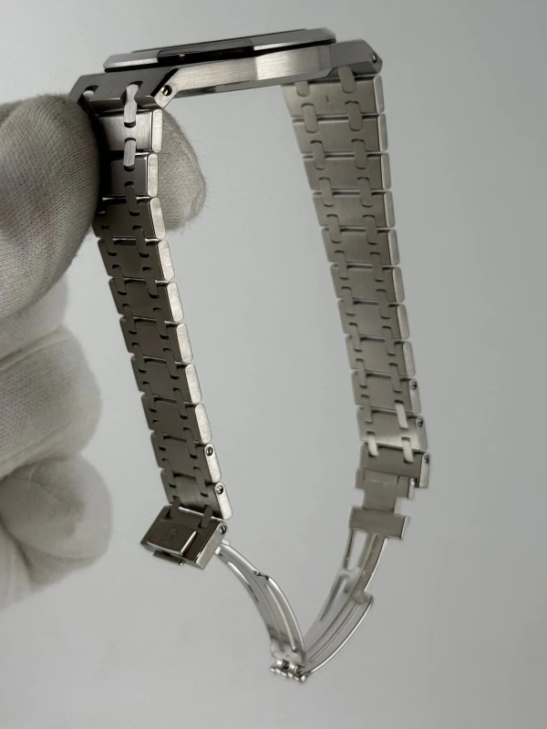 Audemars Piguet Extra-Thin 'Jumbo' 15202ST.OO.0944ST.01 7