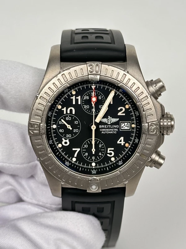 Breitling Chronograph Automatic E13360 2