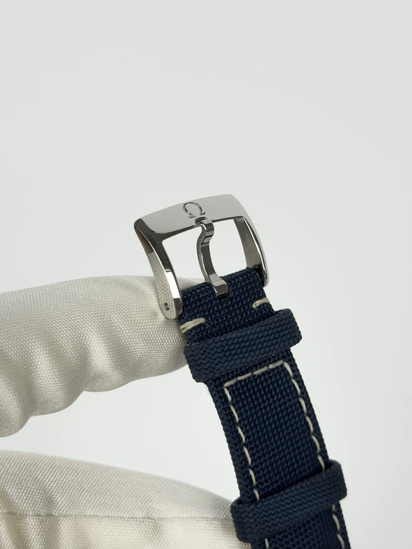 Omega Anniversary Series  Co‑Axial Master Chronometer Chronograph 42 mm - “Silver Snoopy Award” 310.32.42.50.02.001 5