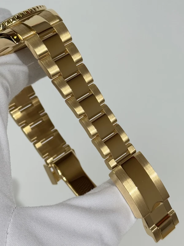 Rolex II 44mm Yellow Gold 116688-0002 3