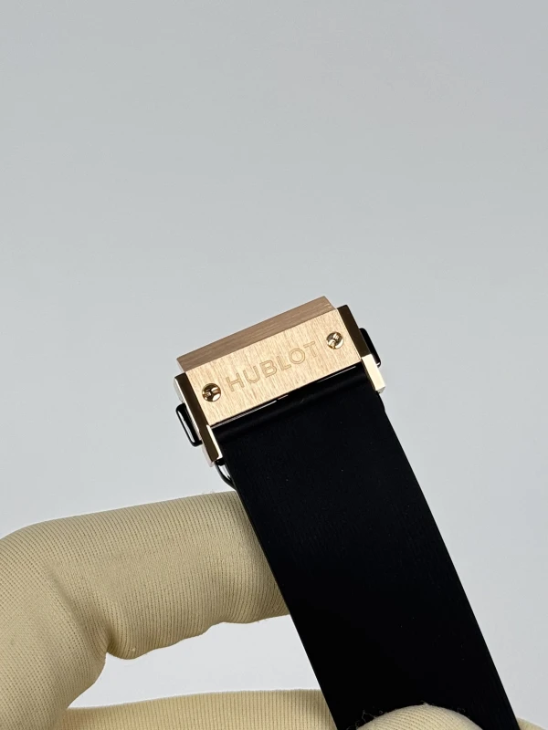 Hublot Chronograph Gold 521.OX.1180.LR 8