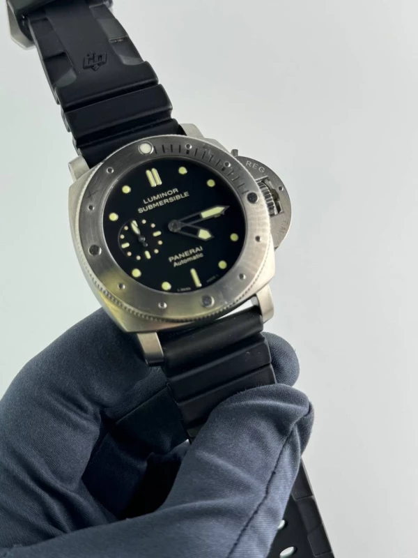 Panerai Submersible 3 Days Automatic Titanio PAM00305 4