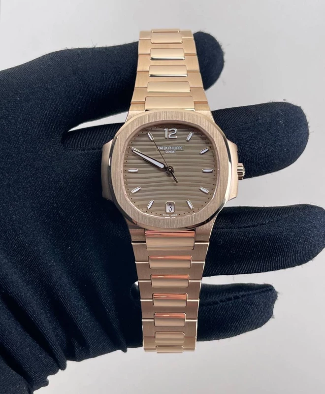 Patek Philippe Lady 7118 7118/1R-010 4